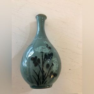 Celadon Korean vase